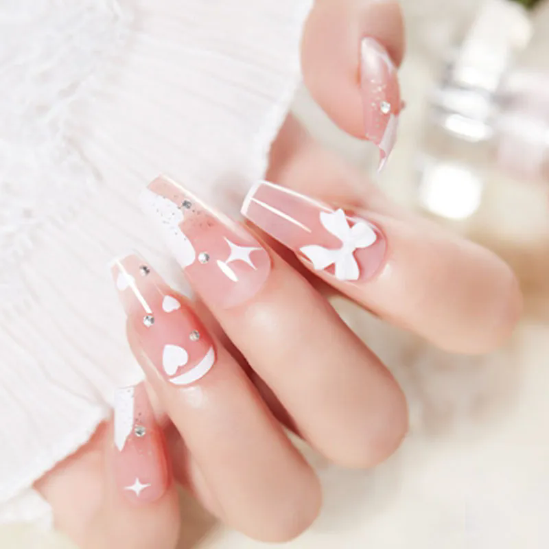 Đầu móng tay là gì và chúng có thể biến đổi móng tay của bạn như thế nào?